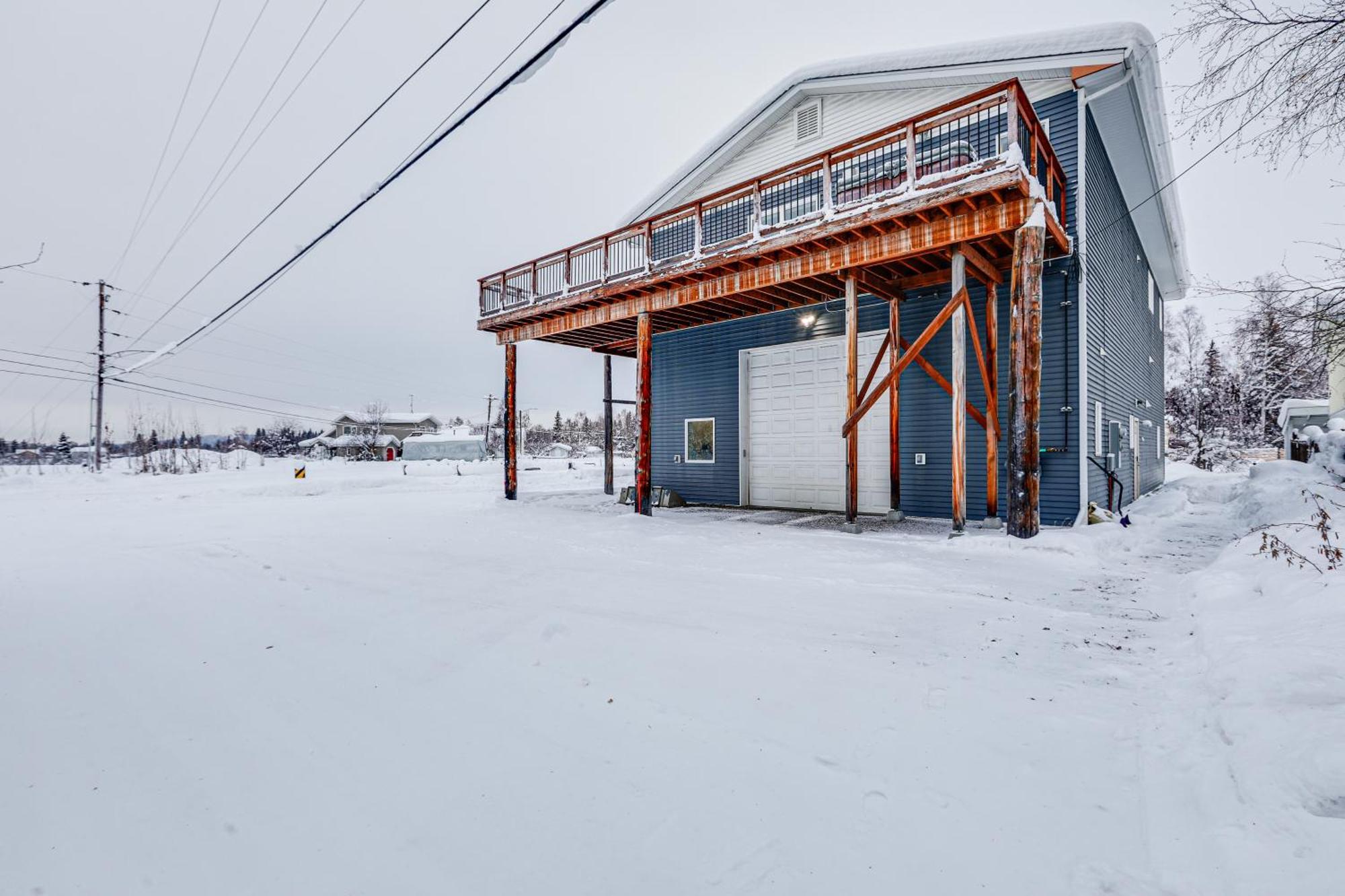 Family-Friendly Fairbanks Home Chena River Access Bagian luar foto