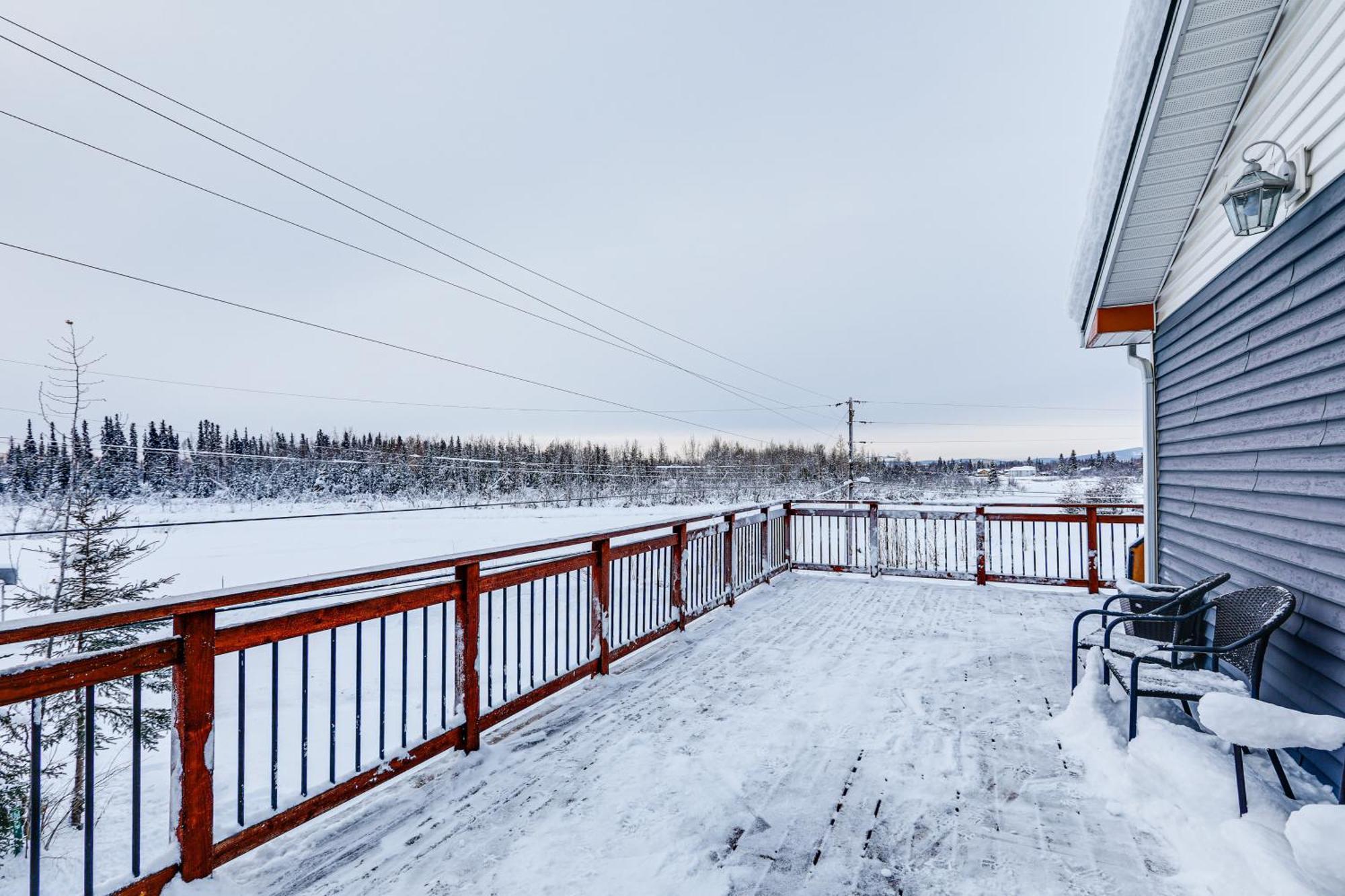 Family-Friendly Fairbanks Home Chena River Access Bagian luar foto