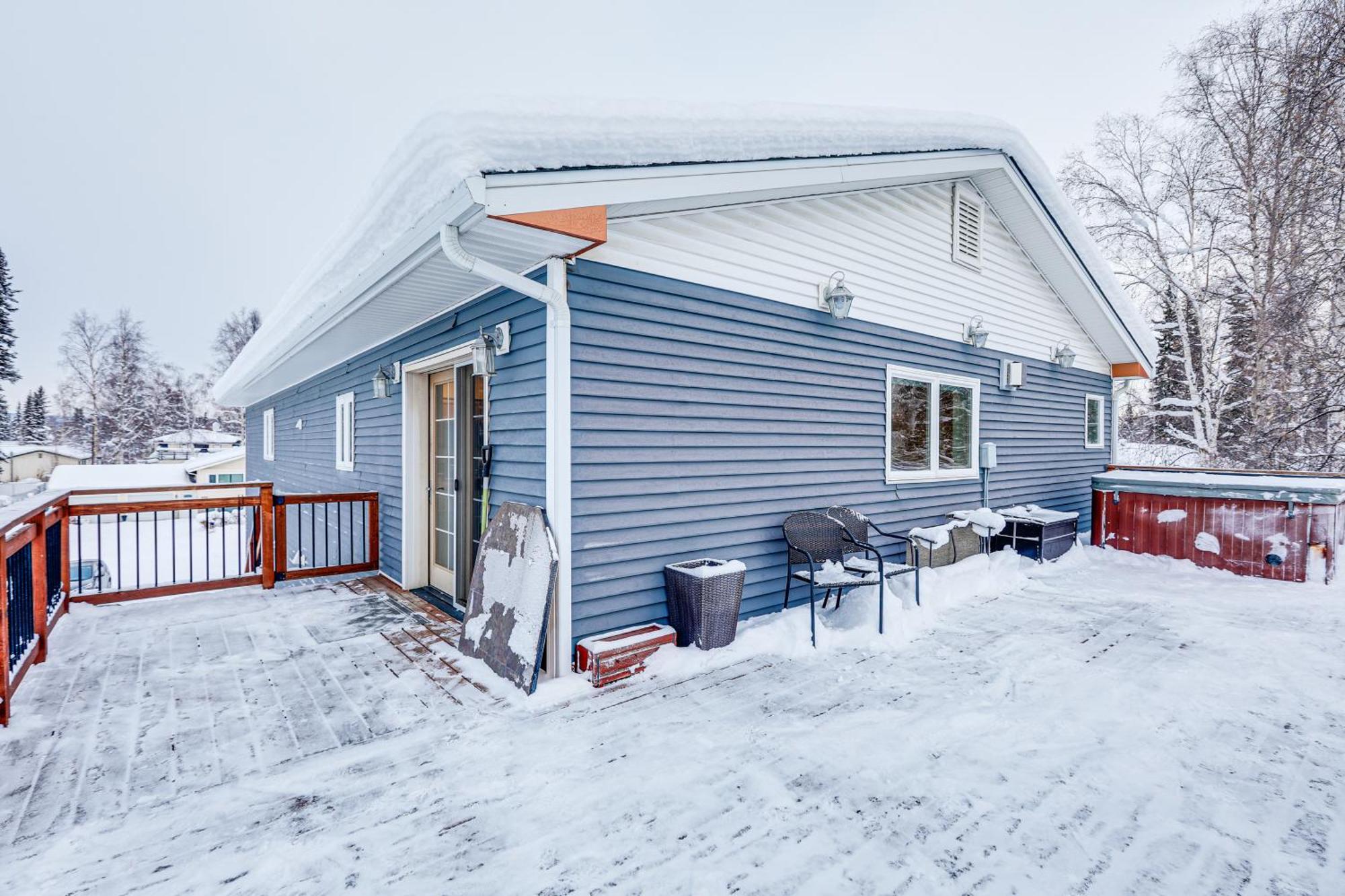 Family-Friendly Fairbanks Home Chena River Access Bagian luar foto